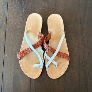 Vero Cuoio Women's Tan White Braided Strappy Sandals Size 39
